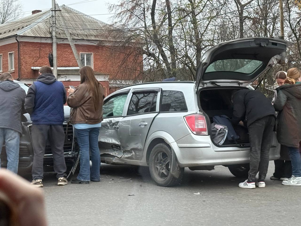 ДТП на улице Чайковского в Курске ДТП на улице Чайковского в Курске