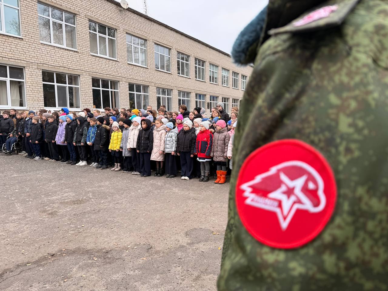 В Зорино увековечили память героев В Зорино увековечили память героев