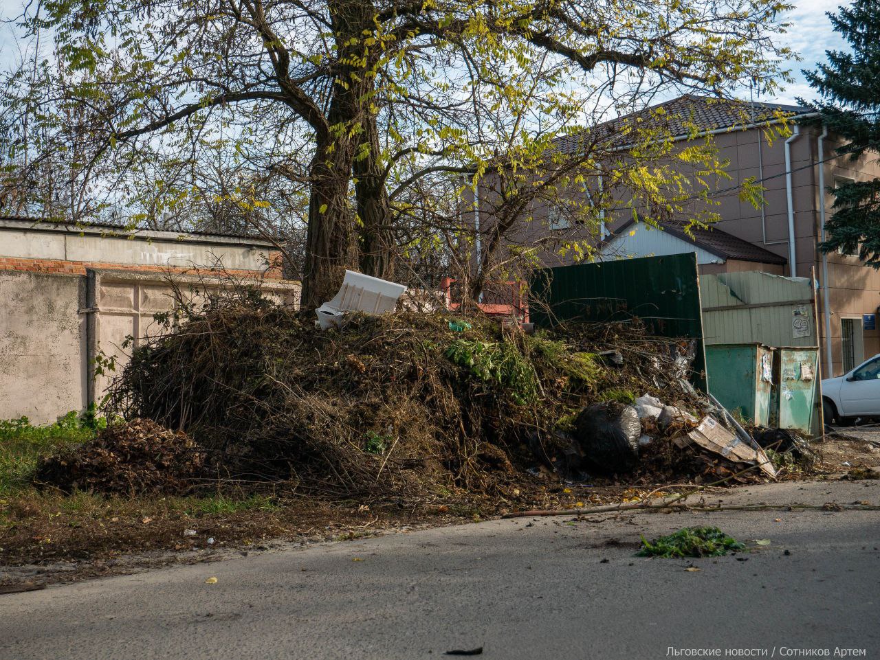 Алексей Клемешов: На протяжении двух дней, благодаря содействию организаций, расположенных на территории города, и личному участию индивидуальных предпринимателей, были убраны несанкционированные свалки на контейнерных... Алексей Клемешов: На протяжении двух дней, благодаря содействию организаций, расположенных на территории города, и личному участию индивидуальных предпринимателей, были убраны несанкционированные свалки на контейнерных...