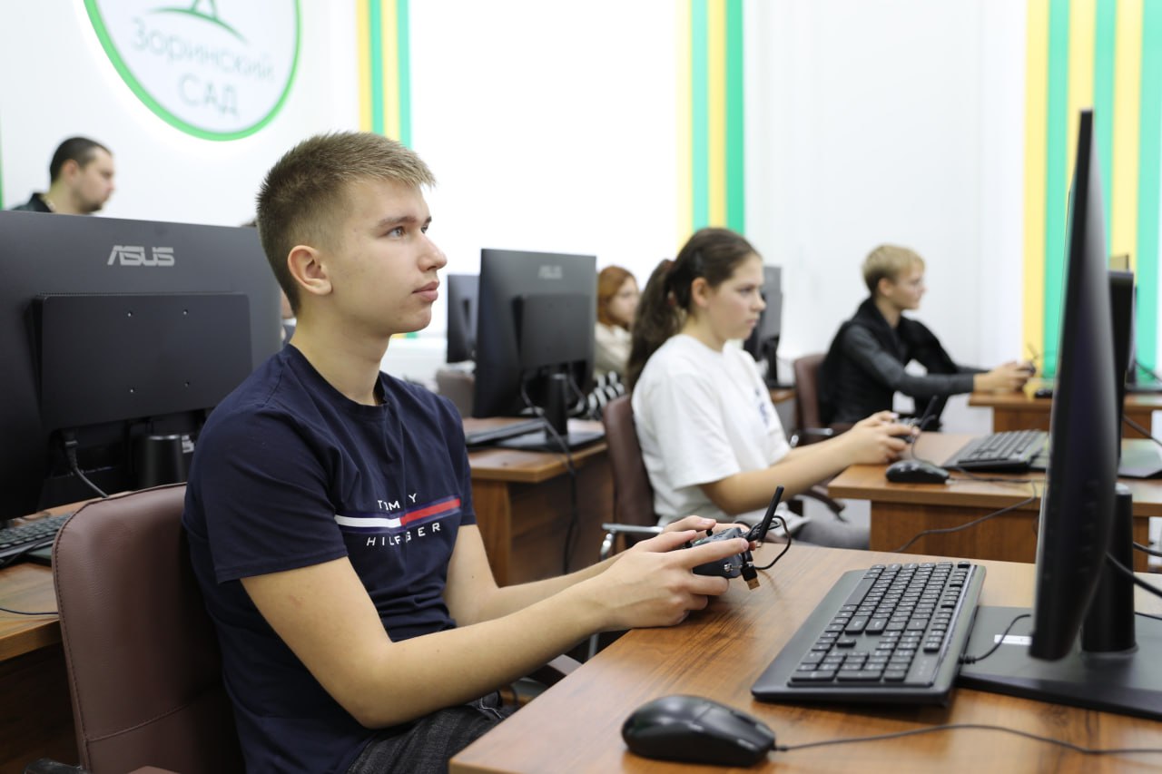 В Курской области завершился образовательный интенсив «Научная синергия: математика, физика и информатика»