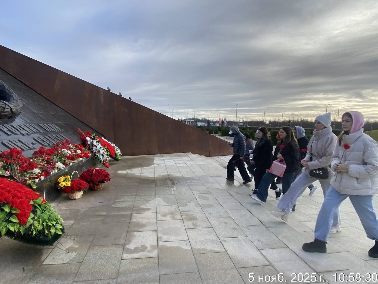 Курская область чтит память героев: пятидневная экспедиция по местам боевой славы! Курская область чтит память героев: пятидневная экспедиция по местам боевой славы!