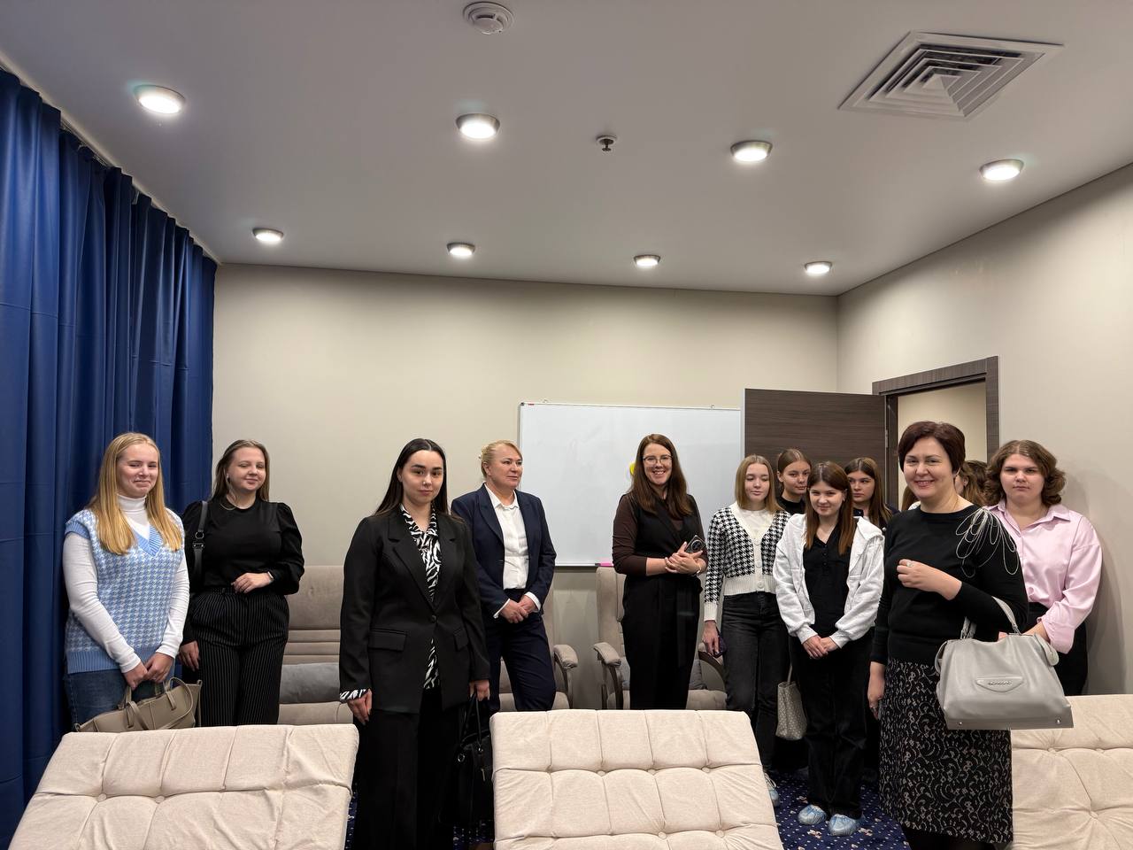 Студенты Курского государственного университета посетили филиал фонда «Защитники Отечества» Студенты Курского государственного университета посетили филиал фонда «Защитники Отечества»