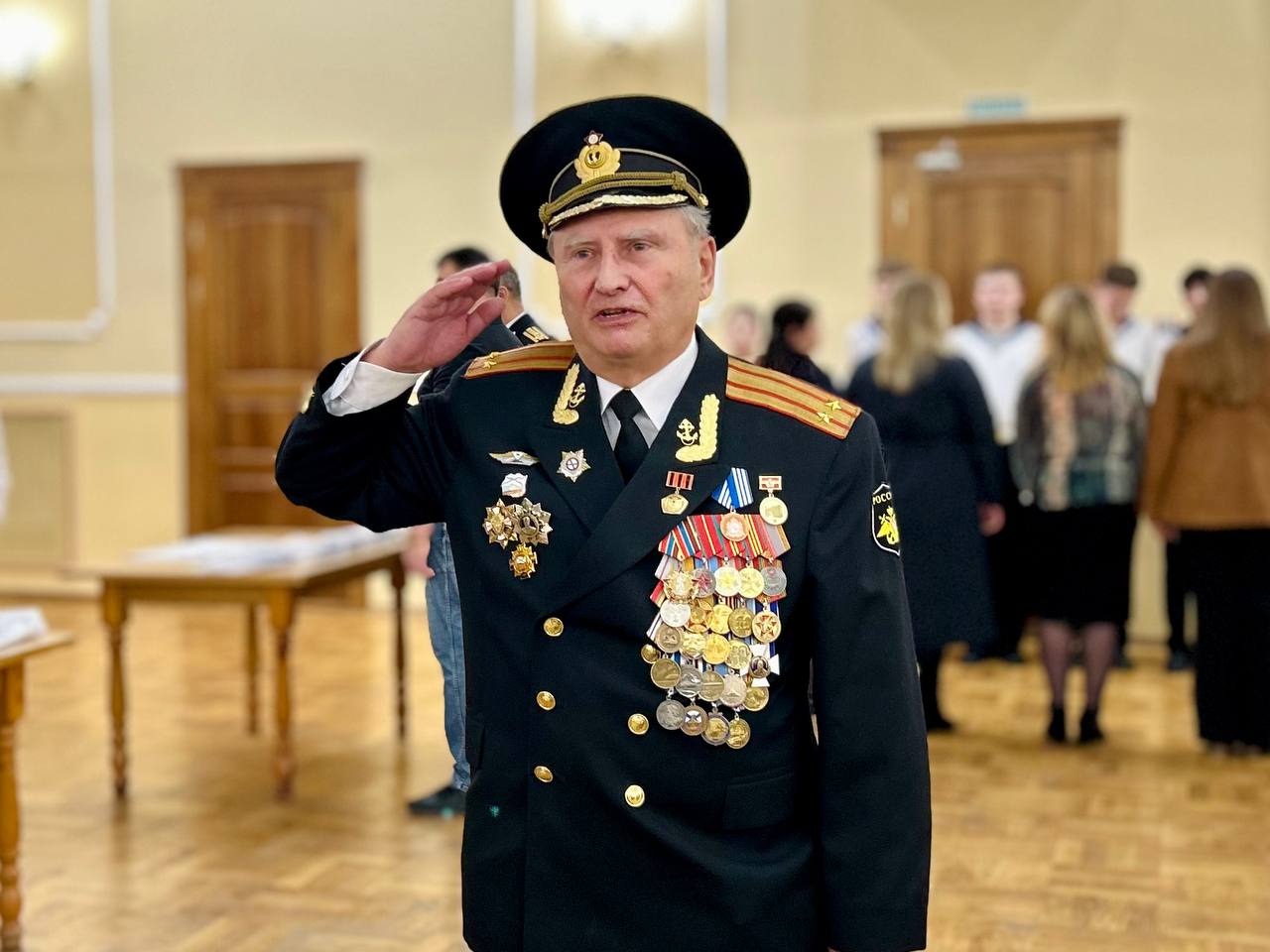 Более 20 учеников школы № 18 имени А.С. Сергеева получили удостоверения и знаки участника Всероссийского детско-юношеского военно-патриотического общественного движения «Юнармия» Более 20 учеников школы № 18 имени А.С. Сергеева получили удостоверения и знаки участника Всероссийского детско-юношеского военно-патриотического общественного движения «Юнармия»