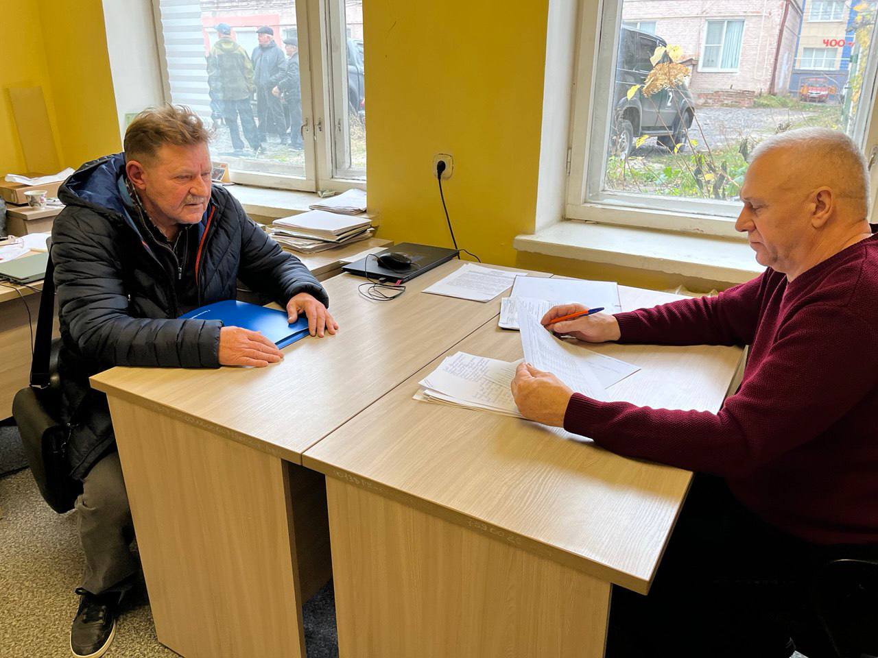 Павел Золотарев: В Администрации Глушковского района прошел очередной личный прием граждан Павел Золотарев: В Администрации Глушковского района прошел очередной личный прием граждан