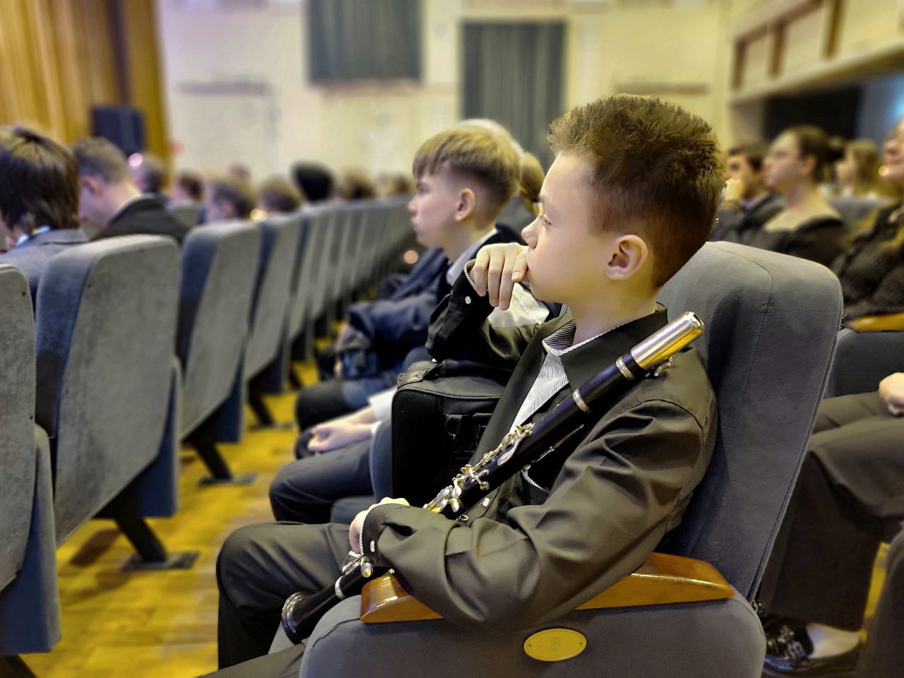 Оценен талант юных курян. В детской школе искусств №1 состоялась торжественная церемония вручения свидетельств стипендиатов и премиантов главы города обучающимся ДШИ и ДХШ Оценен талант юных курян. В детской школе искусств №1 состоялась торжественная церемония вручения свидетельств стипендиатов и премиантов главы города обучающимся ДШИ и ДХШ