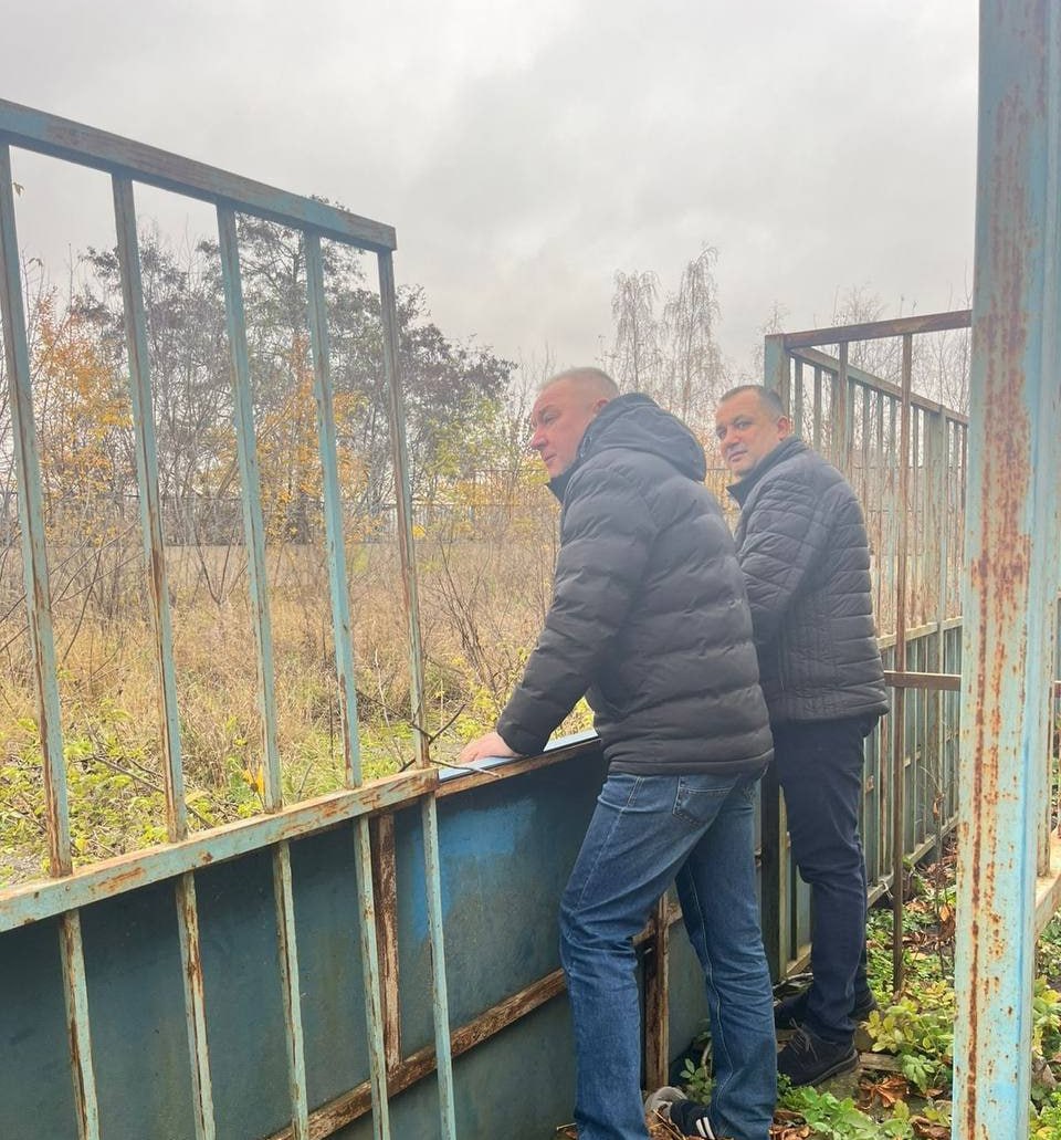 В Центральном округе сотрудники администрации провели объезд территорий