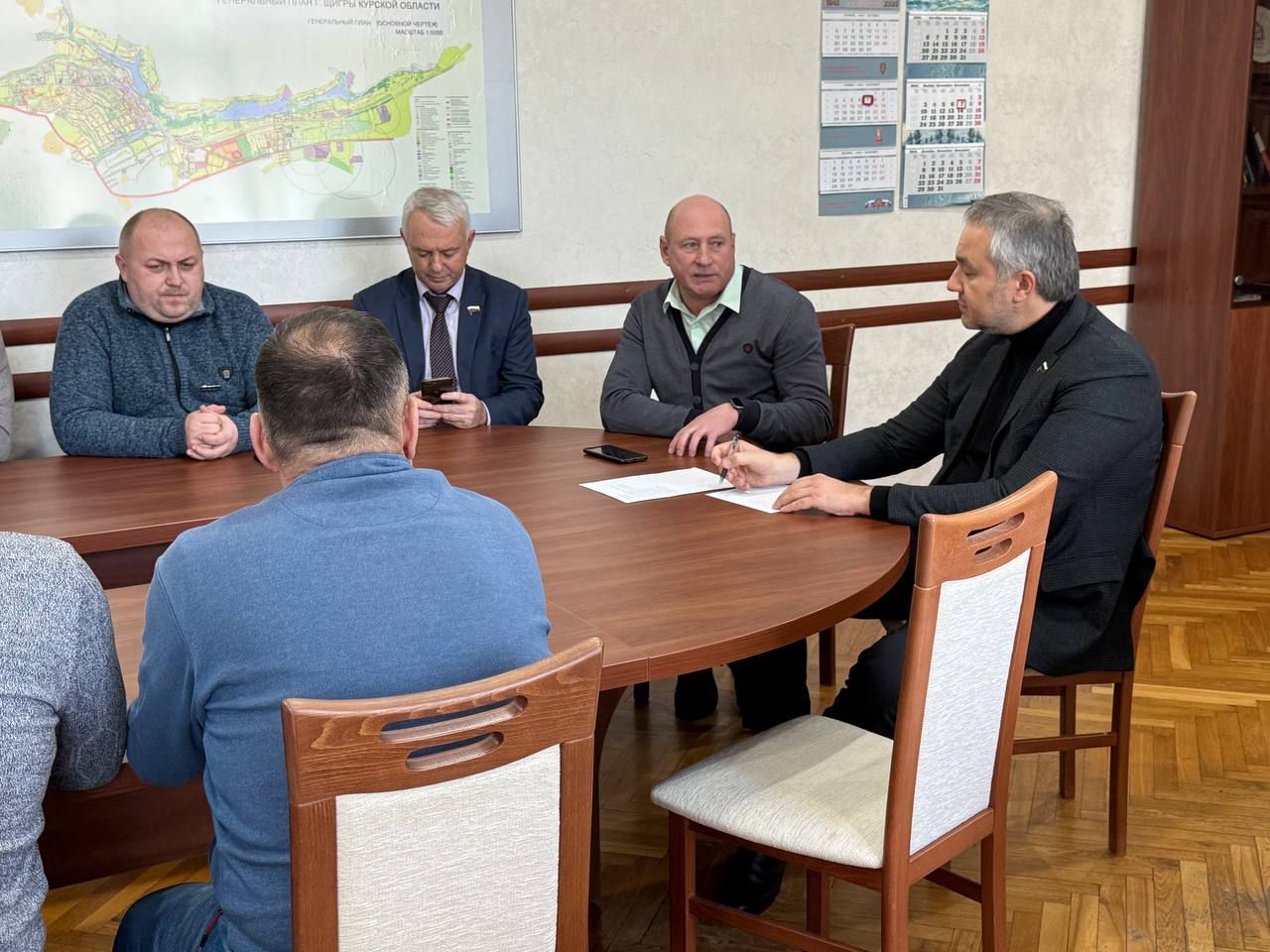 Сергей Черников: Друзья, забыл сообщить, вчера прошла встреча депутатов Щигровской городской думы седьмого созыва с депутатом Государственной Думы Федерального собрания Российской Федерации VIII созыва от партии «Единая... Сергей Черников: Друзья, забыл сообщить, вчера прошла встреча депутатов Щигровской городской думы седьмого созыва с депутатом Государственной Думы Федерального собрания Российской Федерации VIII созыва от партии «Единая...