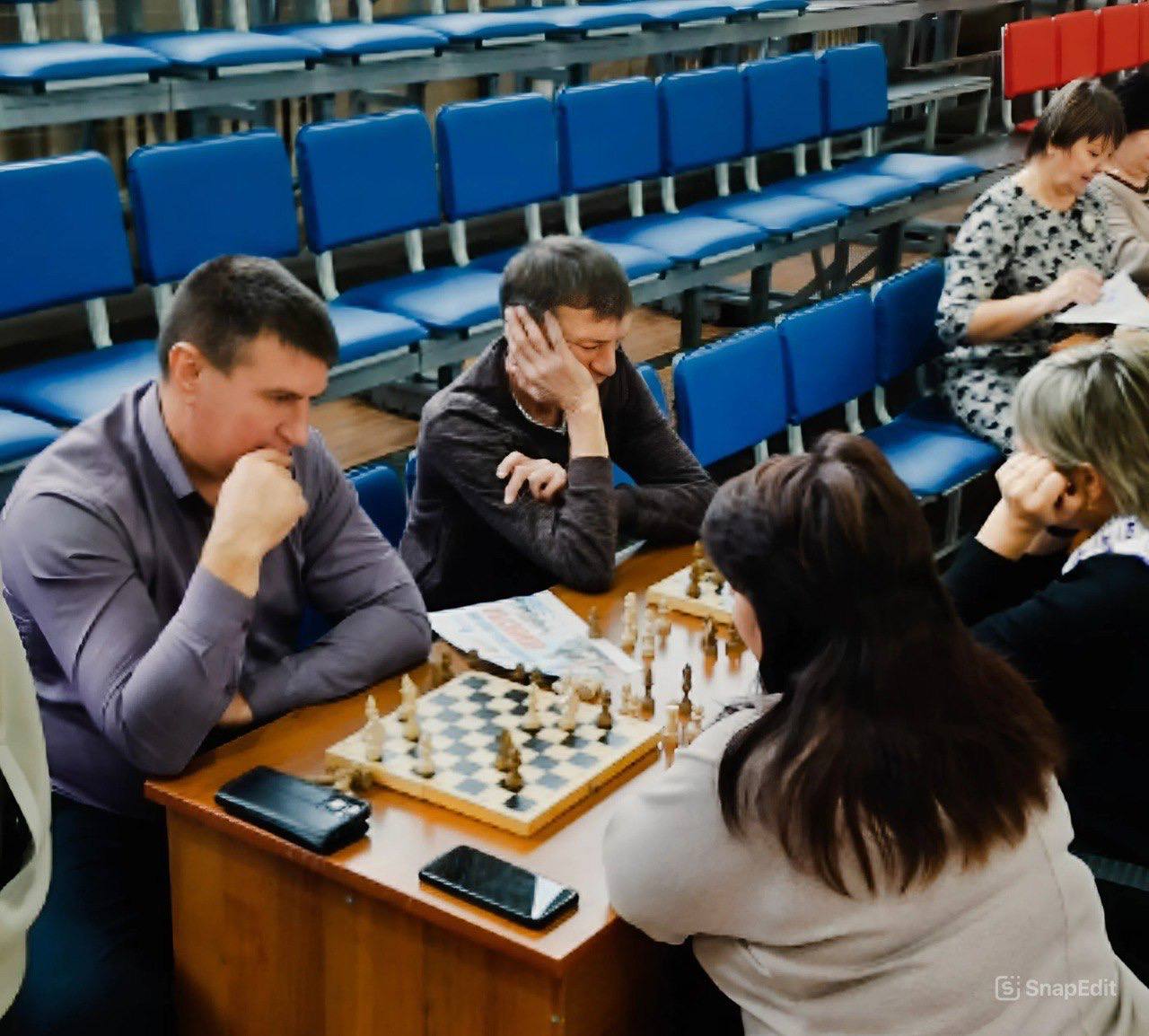 Единороссы продолжают проводить шахматные турниры Единороссы продолжают проводить шахматные турниры