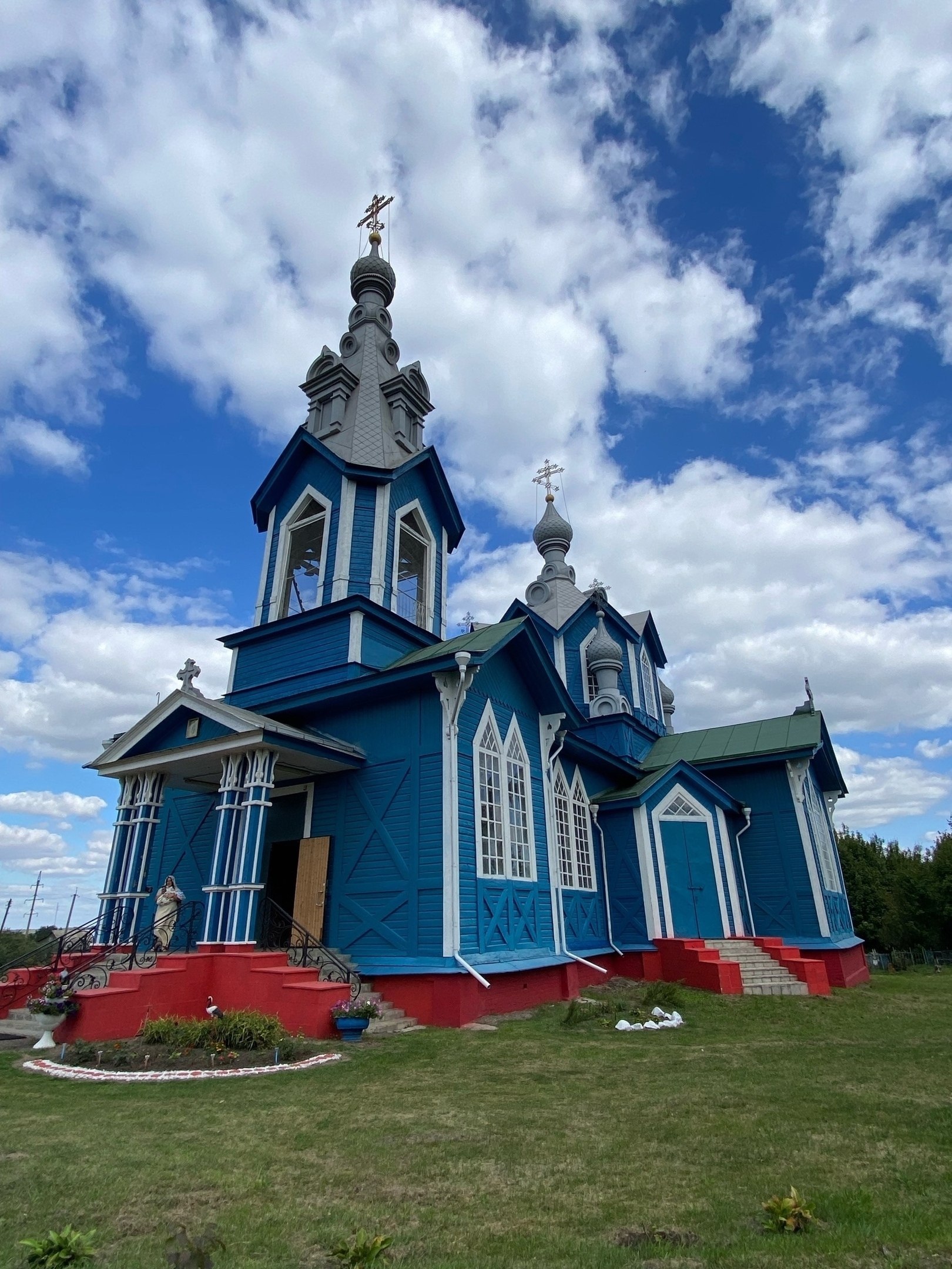 Сегодня, 8 ноября, мы чтим память святого великомученика Димитрия Солунского – покровителя воинов и всех, кто ищет утешения и защиты Сегодня, 8 ноября, мы чтим память святого великомученика Димитрия Солунского – покровителя воинов и всех, кто ищет утешения и защиты