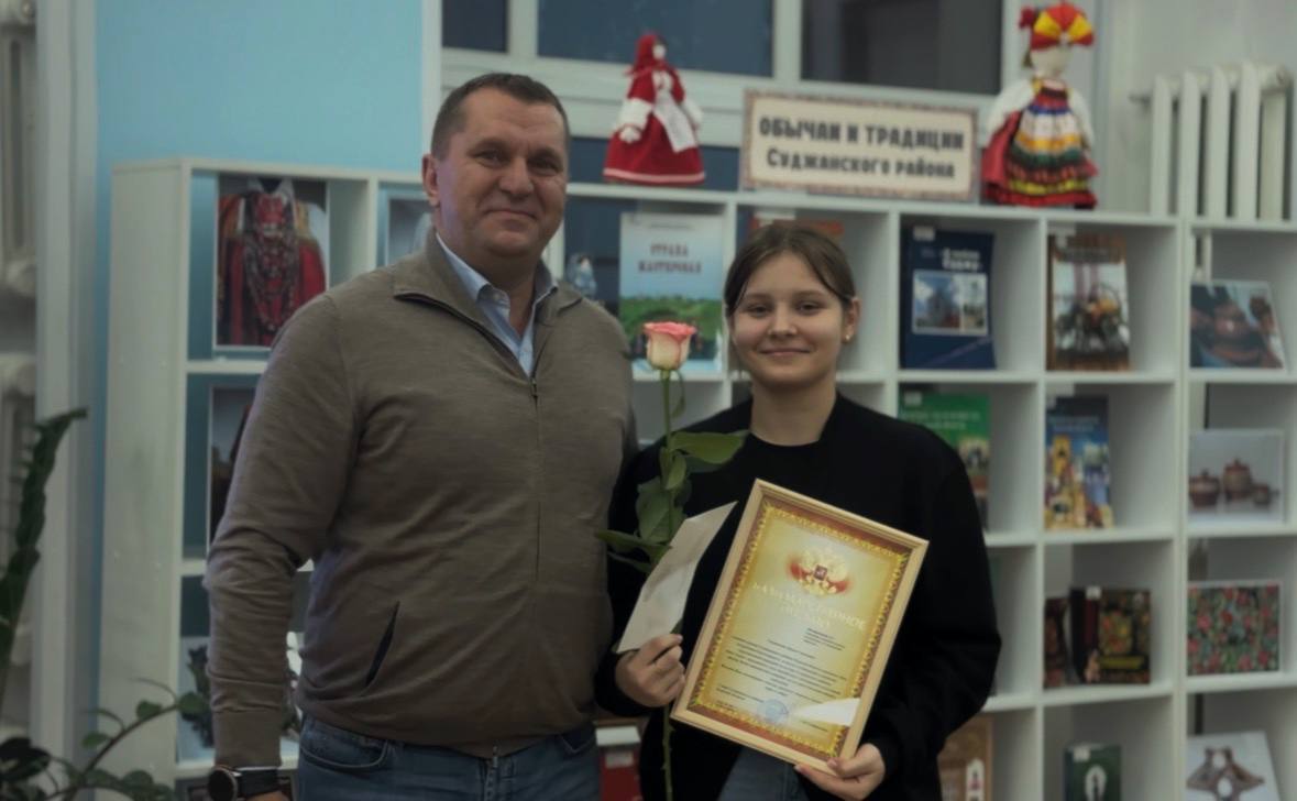 Встретился с творческими коллективами Суджанского района Встретился с творческими коллективами Суджанского района