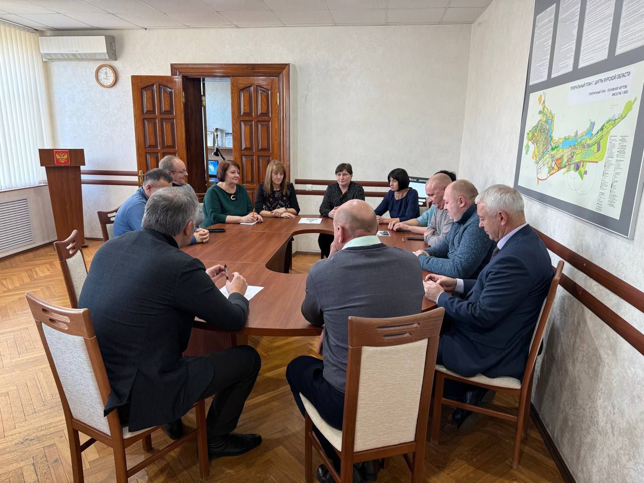 Сергей Черников: Друзья, забыл сообщить, вчера прошла встреча депутатов Щигровской городской думы седьмого созыва с депутатом Государственной Думы Федерального собрания Российской Федерации VIII созыва от партии «Единая... Сергей Черников: Друзья, забыл сообщить, вчера прошла встреча депутатов Щигровской городской думы седьмого созыва с депутатом Государственной Думы Федерального собрания Российской Федерации VIII созыва от партии «Единая...