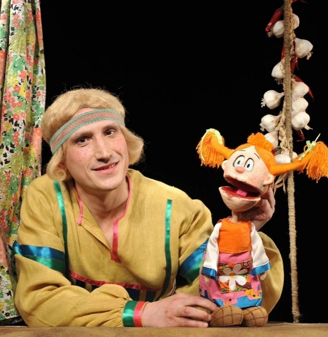 Приготовьтесь к путешествию, где куклы оживают, а сказки становятся реальностью! Приготовьтесь к путешествию, где куклы оживают, а сказки становятся реальностью!