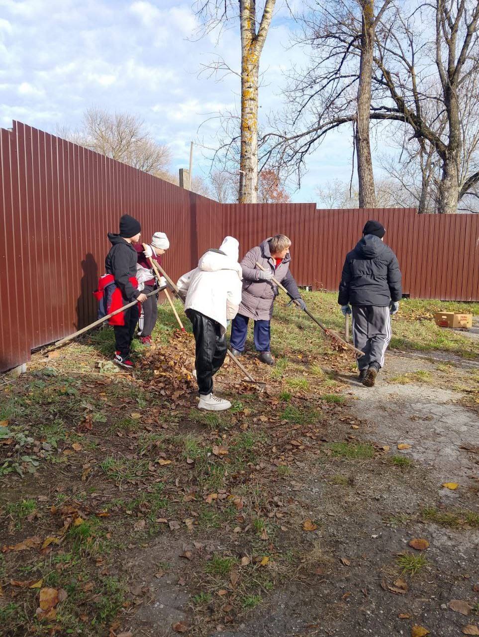 Традиционные субботники прошли в уголках нашего района Традиционные субботники прошли в уголках нашего района