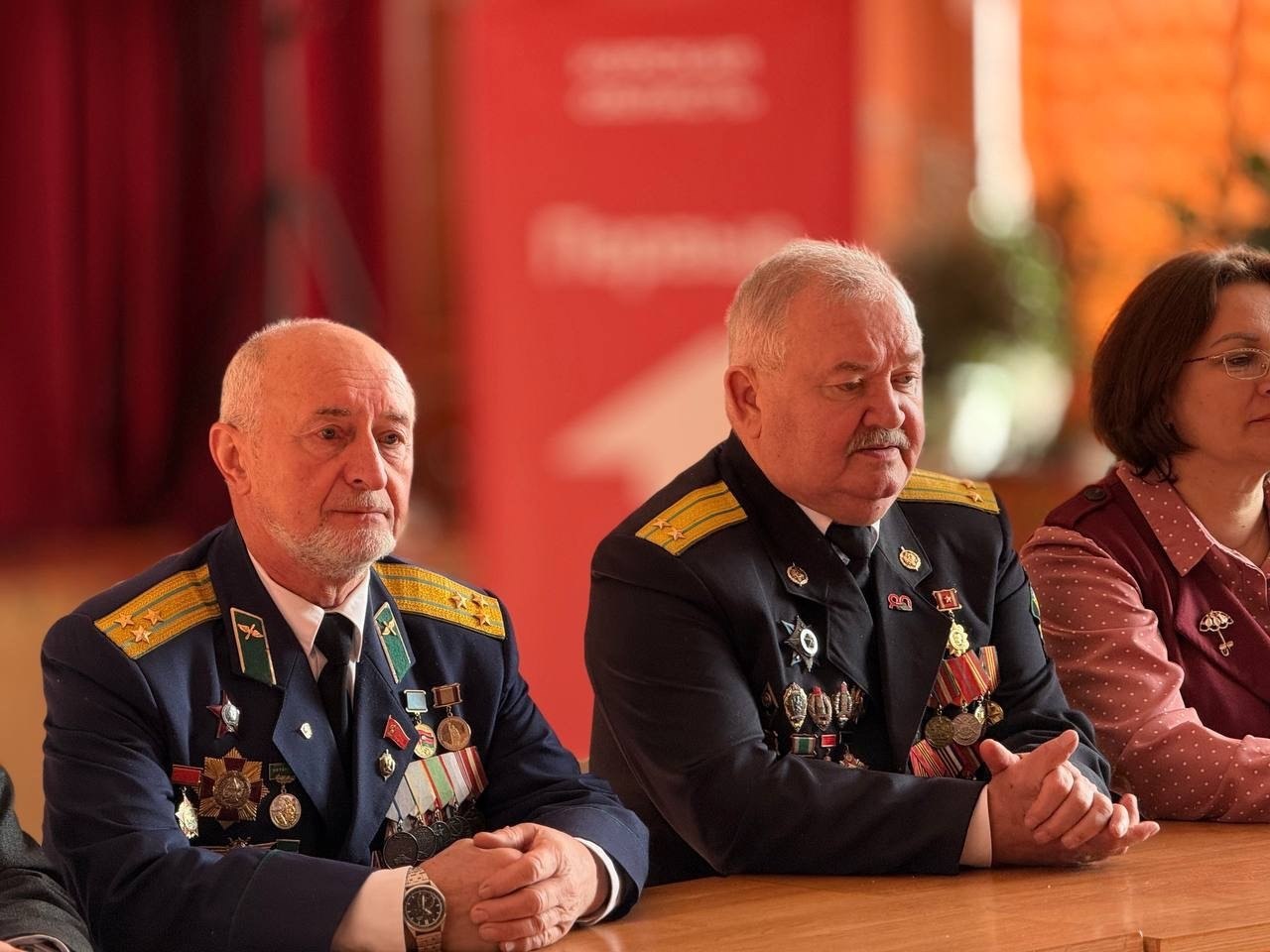 От Сердца к Сердцу: Ветераны-пограничники передали важный Урок мужества «В жизни всегда есть место подвигу!» От Сердца к Сердцу: Ветераны-пограничники передали важный Урок мужества «В жизни всегда есть место подвигу!»