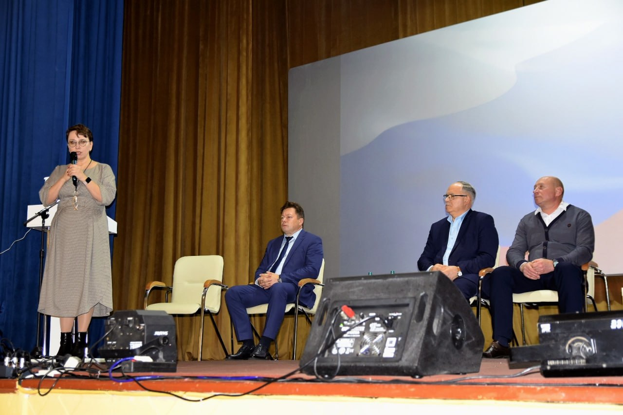 Юрий Астахов: Друзья, жители Щигровского района! Юрий Астахов: Друзья, жители Щигровского района!