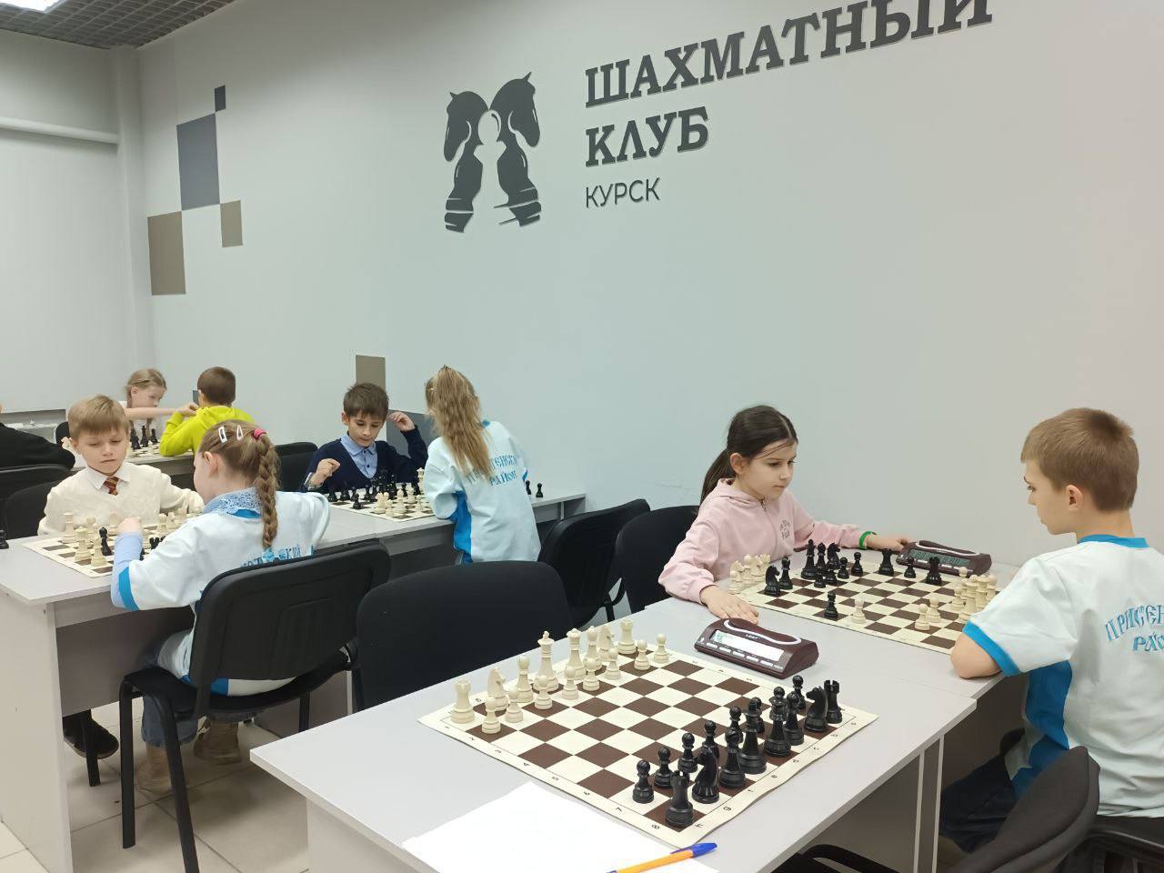 Единороссы продолжают проводить шахматные турниры Единороссы продолжают проводить шахматные турниры