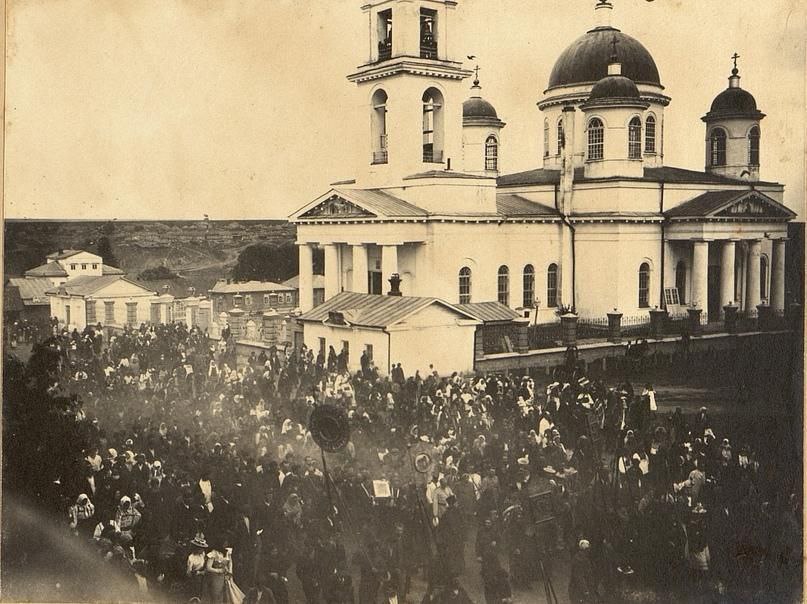 Сергей Ливенцев: 8 ноября Православная Церковь чтит память святого великомученика Димитрия Солунского, принявшего мученическую смерть за Христа при императоре Максимиане в 306 году от Рождества Христова Сергей Ливенцев: 8 ноября Православная Церковь чтит память святого великомученика Димитрия Солунского, принявшего мученическую смерть за Христа при императоре Максимиане в 306 году от Рождества Христова