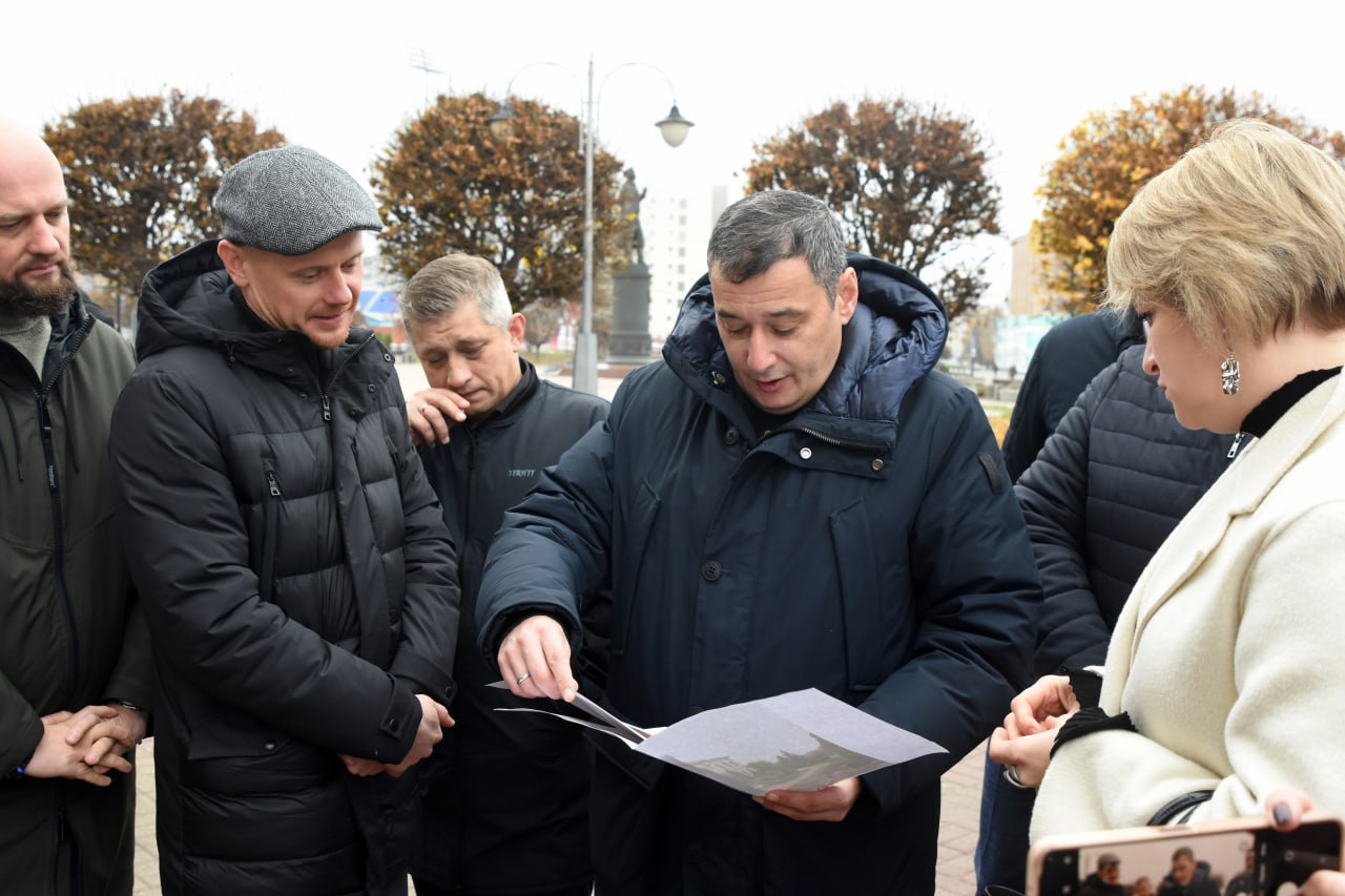 Губернатор недоволен закрытым для курян стадионом Губернатор недоволен закрытым для курян стадионом
