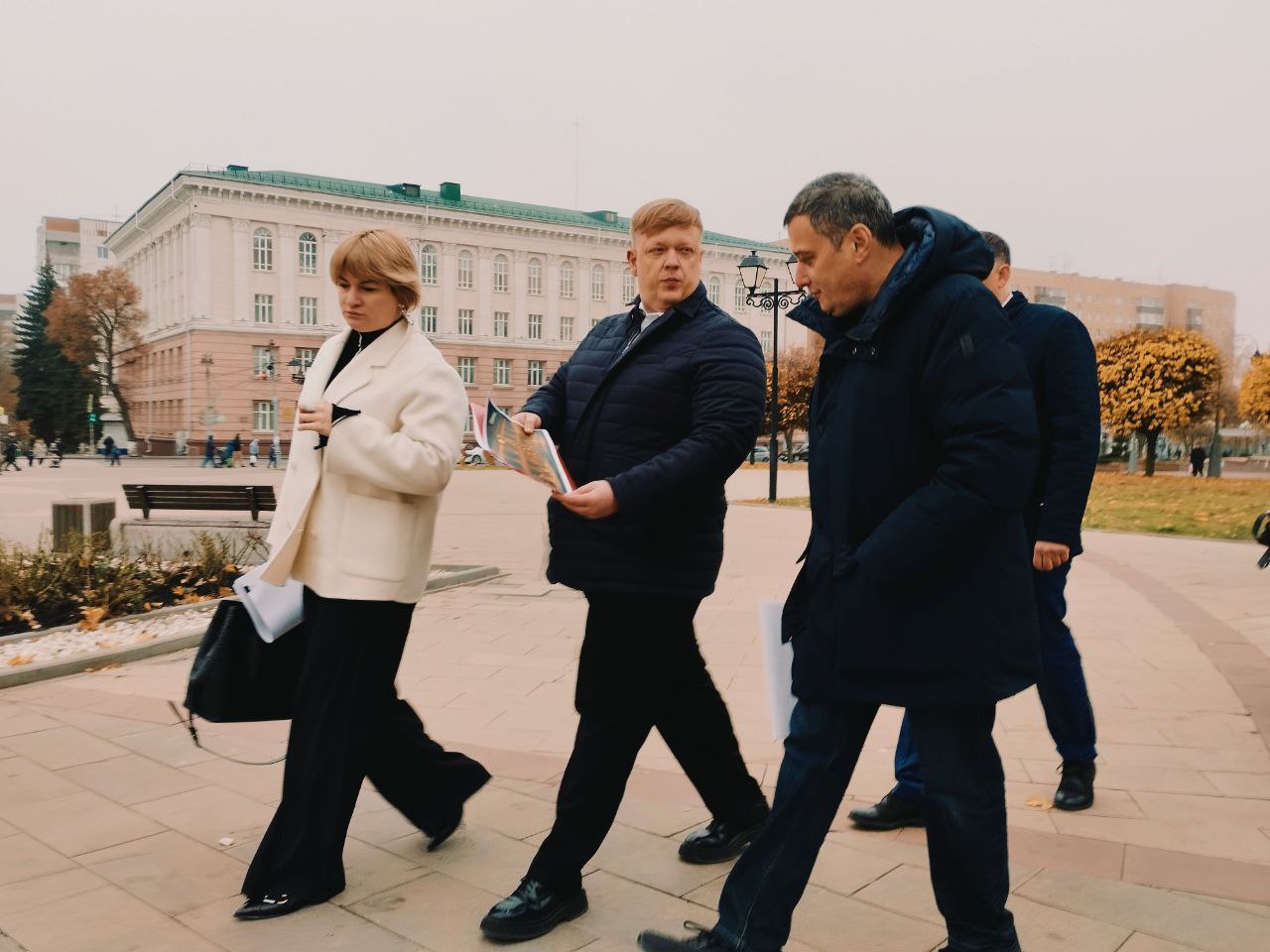 В Курске собственник приведёт в порядок фасады своих торговых центров В Курске собственник приведёт в порядок фасады своих торговых центров
