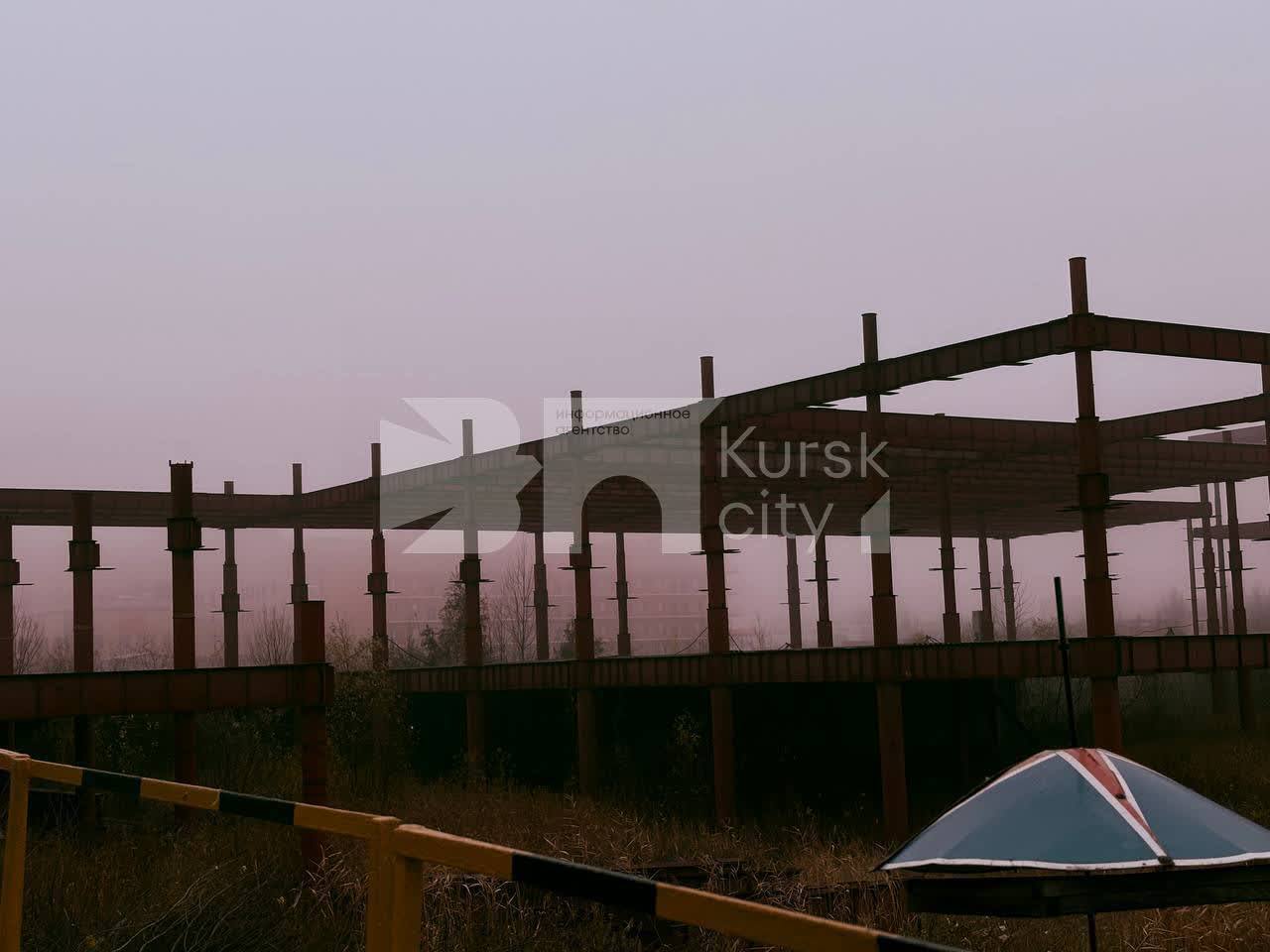 Когда достроят заброшенный «Гринн Центра» на улице Крымской в Курске? Ответ на этот вопрос сегодня искал губернатор Александр Хинштейн с коллегами и представителями компании Когда достроят заброшенный «Гринн Центра» на улице Крымской в Курске? Ответ на этот вопрос сегодня искал губернатор Александр Хинштейн с коллегами и представителями компании