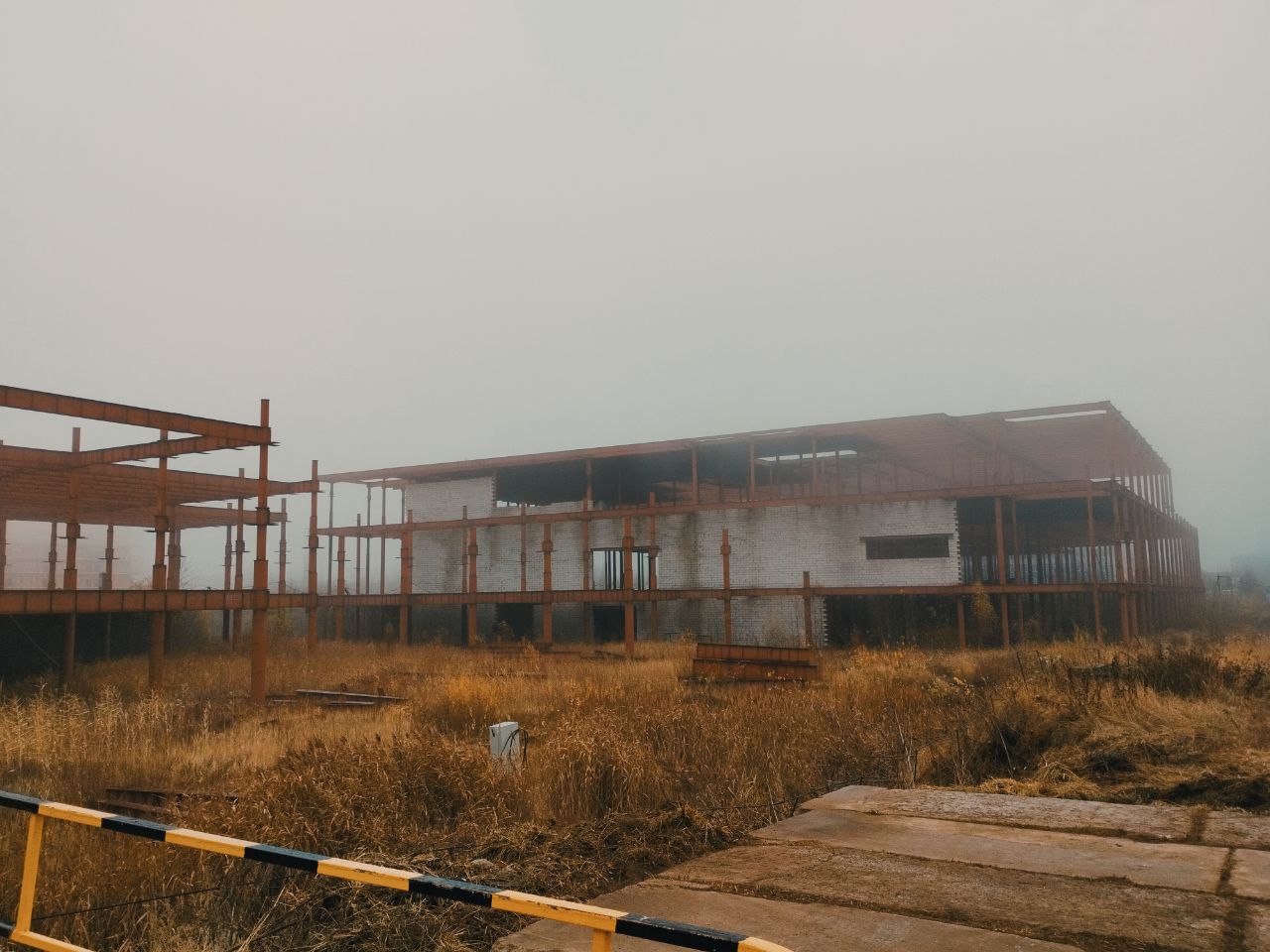 Александр Хинштейн обсудил с собственниками недостроя на ул. Крымской в Курске перспективы объекта Александр Хинштейн обсудил с собственниками недостроя на ул. Крымской в Курске перспективы объекта