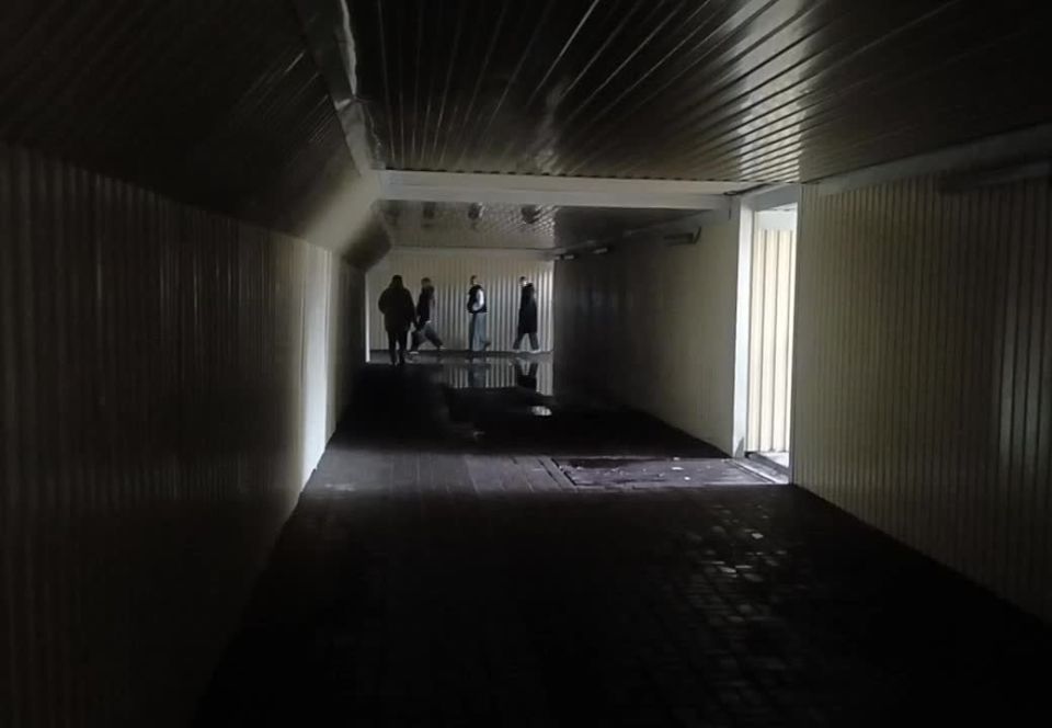 В подземном переходе на остановке «Народная» остановлена работа насоса