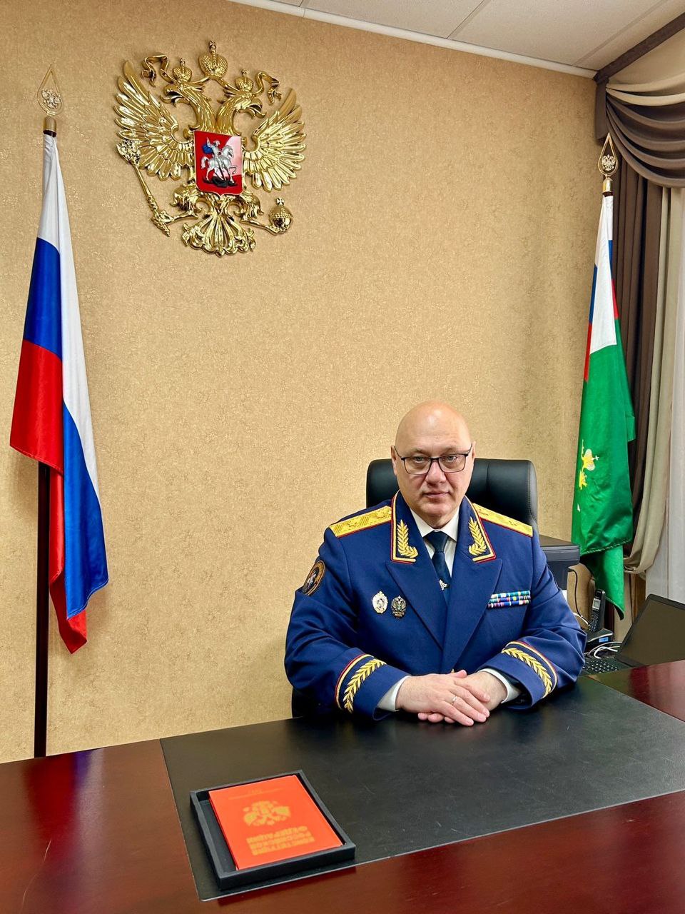 Поздравление руководителя следственного управления СК России по Курской области с Днём сотрудника органов внутренних дел Российской Федерации