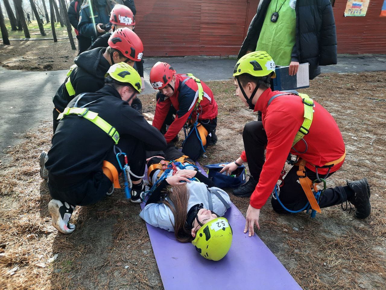 7 ноября 2025 года в ДОЛ им. У. Громовой состоялись осенние региональные соревнования «Школа безопасности» 7 ноября 2025 года в ДОЛ им. У. Громовой состоялись осенние региональные соревнования «Школа безопасности»