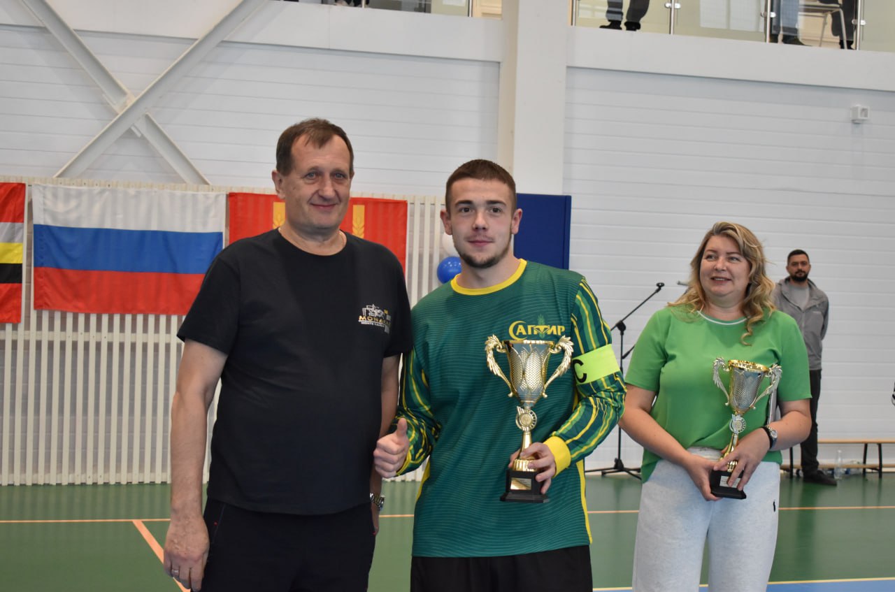 Александр Фролков: 8 ноября в физкультурно-оздоровительном комплексе «Мир» состоялся Открытый Кубок Железногорского района по мини-футболу Александр Фролков: 8 ноября в физкультурно-оздоровительном комплексе «Мир» состоялся Открытый Кубок Железногорского района по мини-футболу