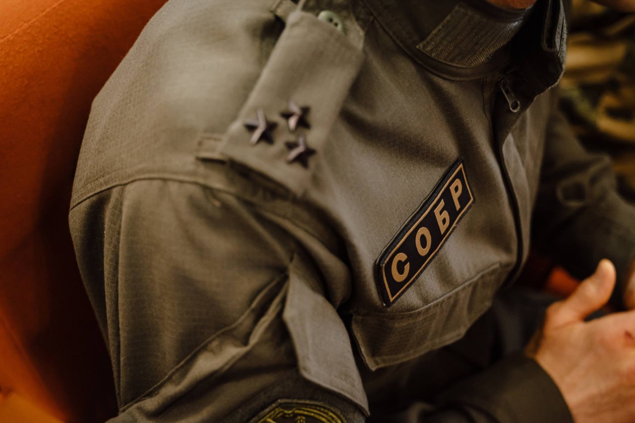 Александр Хинштейн вручил награды курским росгвардейцам Александр Хинштейн вручил награды курским росгвардейцам