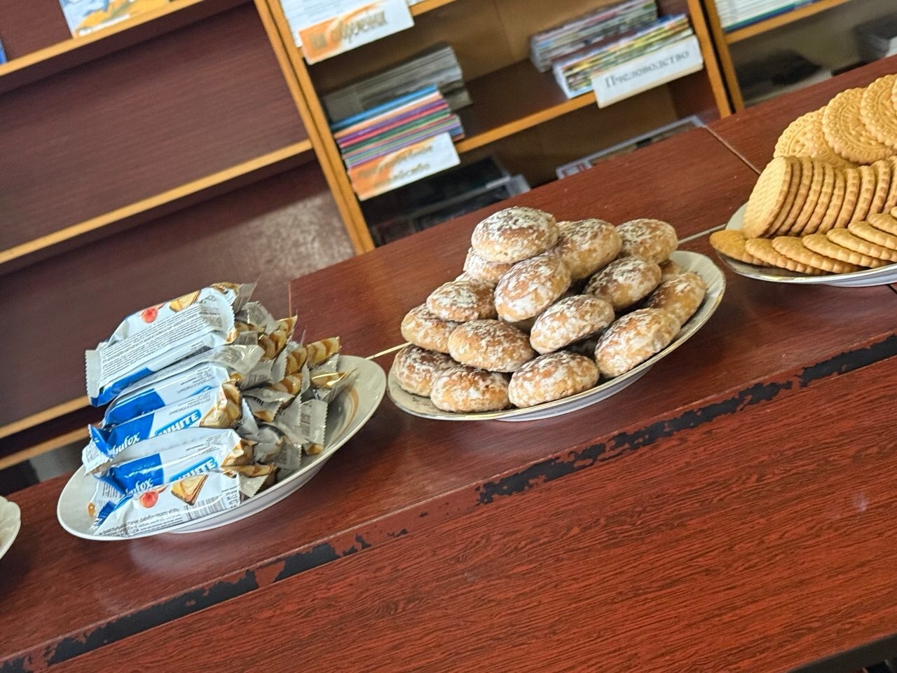 В Льговской центральной библиотеке прошел шахматно-шашечный турнир среди школьников разных возрастов В Льговской центральной библиотеке прошел шахматно-шашечный турнир среди школьников разных возрастов