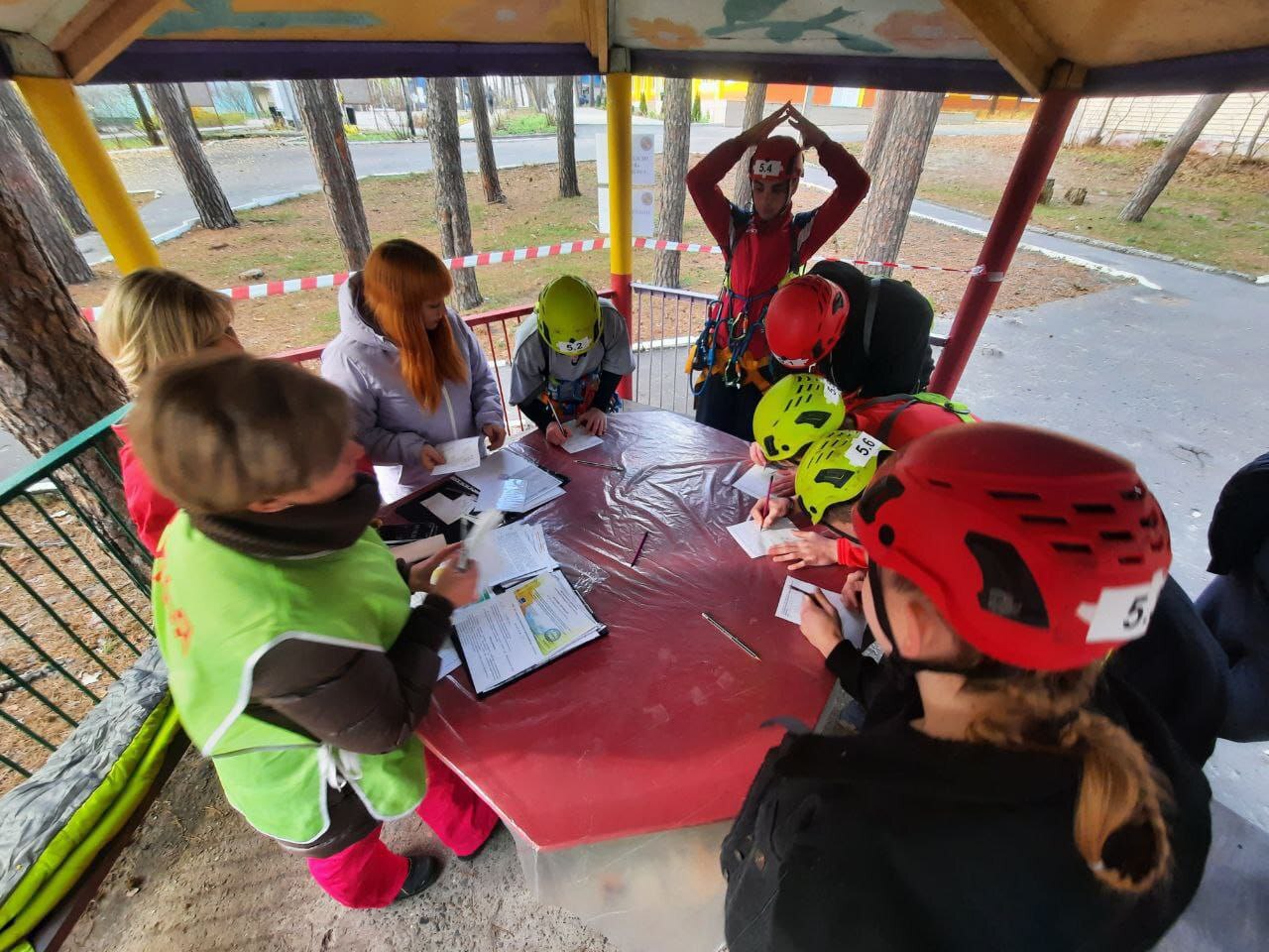 7 ноября 2025 года в ДОЛ им. У. Громовой состоялись осенние региональные соревнования «Школа безопасности» 7 ноября 2025 года в ДОЛ им. У. Громовой состоялись осенние региональные соревнования «Школа безопасности»