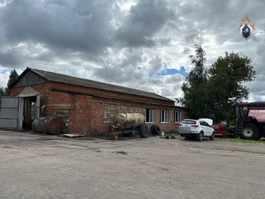 36-летний механизатор погиб от удара током в Курской области