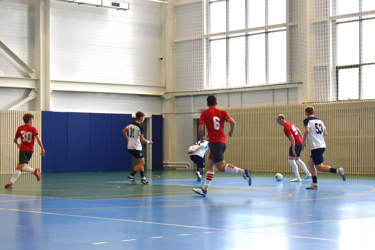 Александр Фролков: 8 ноября в физкультурно-оздоровительном комплексе «Мир» состоялся Открытый Кубок Железногорского района по мини-футболу Александр Фролков: 8 ноября в физкультурно-оздоровительном комплексе «Мир» состоялся Открытый Кубок Железногорского района по мини-футболу