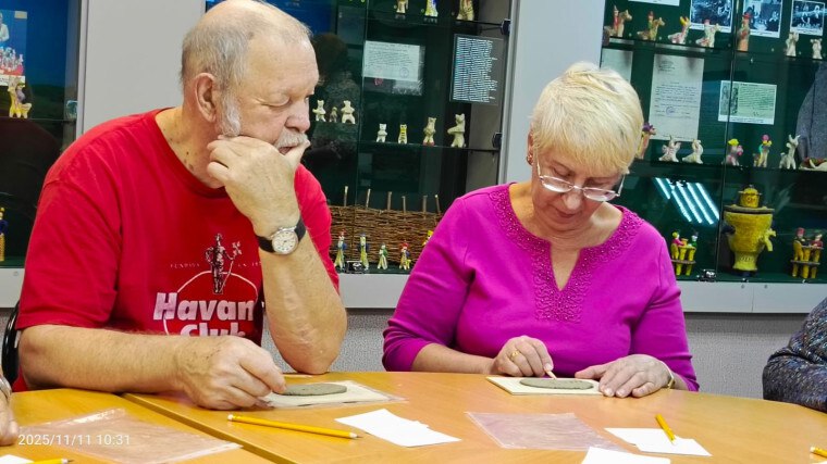 Такое короткое слово МИР, но как много оно значит для каждого человека Такое короткое слово МИР, но как много оно значит для каждого человека