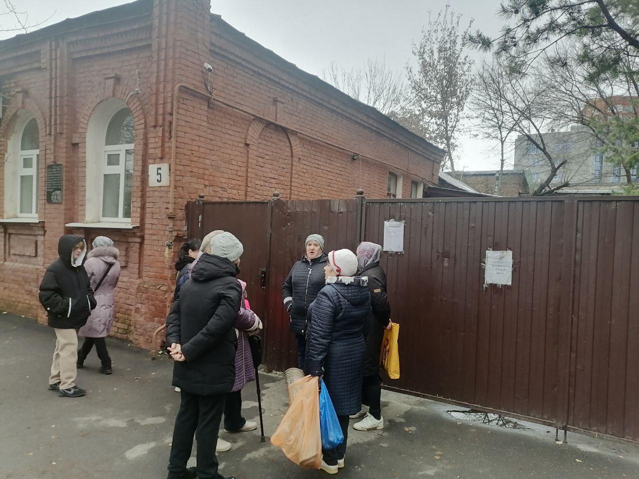 Александр Хинштейн посетил «Домик добрых дел» в Курске Александр Хинштейн посетил «Домик добрых дел» в Курске