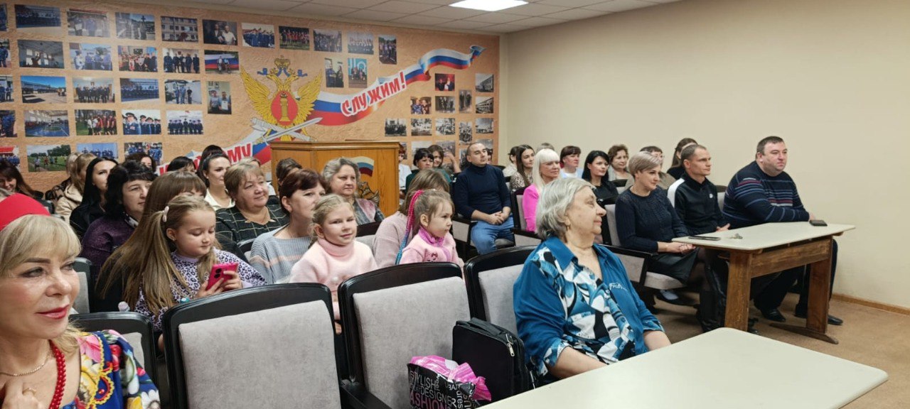 Сегодня во г.Льгове состоялся выездной концерт в честь празднования ветеранов уголовно-исполнительной системы! Сегодня во г.Льгове состоялся выездной концерт в честь празднования ветеранов уголовно-исполнительной системы!