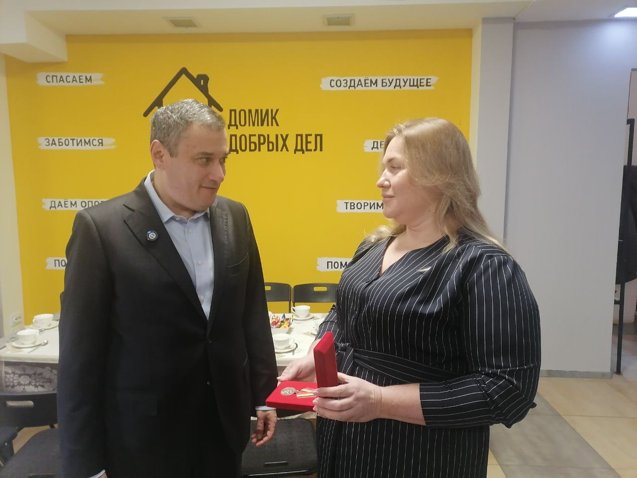 Александр Хинштейн посетил «Домик добрых дел» в Курске