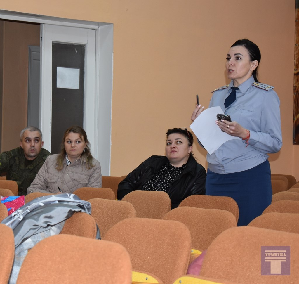 Дмитрий Новиков: Сегодня в администрации Конышевского района прошло расширенное заседание, посвященное отбору граждан на военную службу по контракту и формированию мобилизационного людского резерва Дмитрий Новиков: Сегодня в администрации Конышевского района прошло расширенное заседание, посвященное отбору граждан на военную службу по контракту и формированию мобилизационного людского резерва