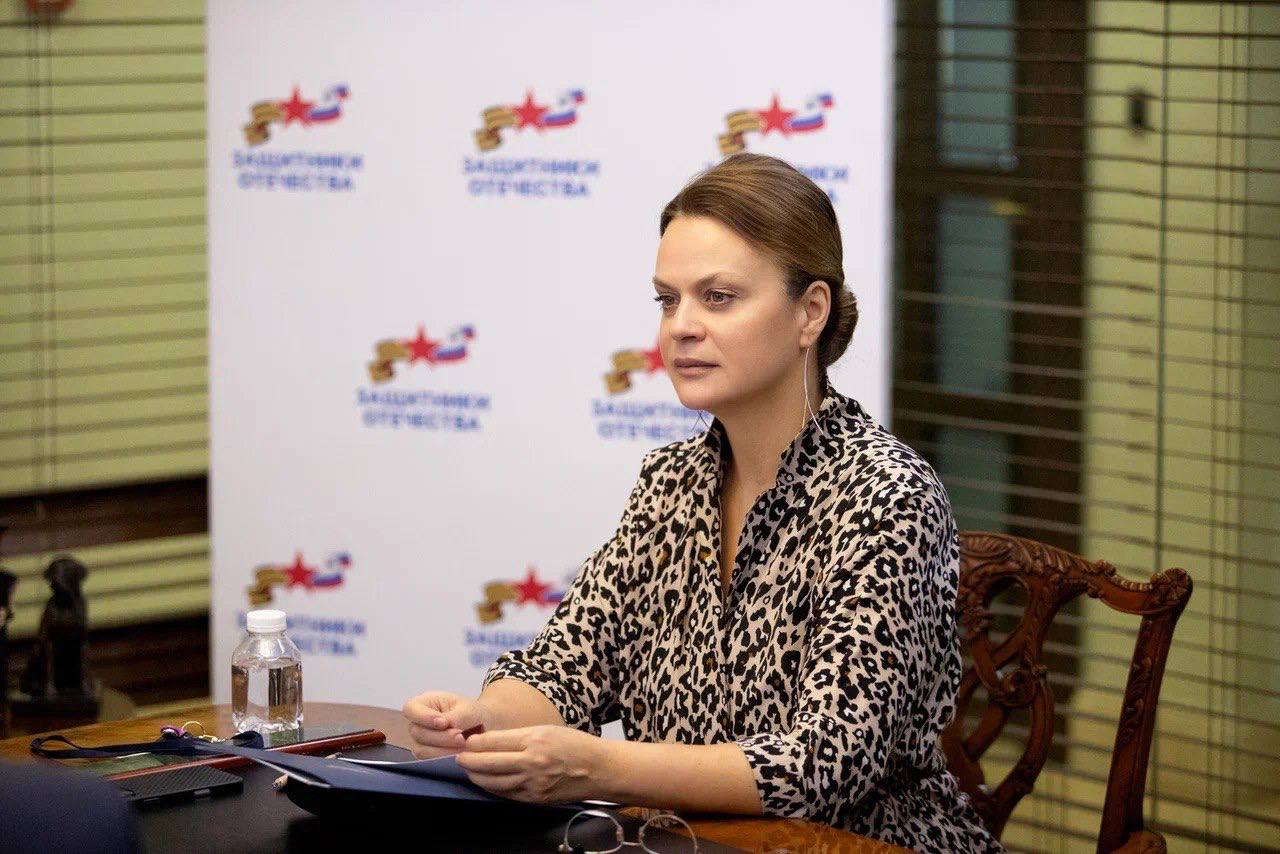 Анна Цивилева: Провела еженедельное совещание с филиалами фонда «Защитники Отечества»