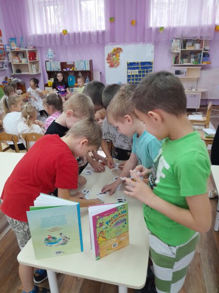 В день рождения детского писателя Бориса Житкова мы снова в нашей «Соловушке» ( МАДОУ «Детский сад №5» воспитатели Сорокина О.В., Ренева А.Е.) встретились с Центральной детской библиотекой ( библиотекарь Кабанова О.В.).... В день рождения детского писателя Бориса Житкова мы снова в нашей «Соловушке» ( МАДОУ «Детский сад №5» воспитатели Сорокина О.В., Ренева А.Е.) встретились с Центральной детской библиотекой ( библиотекарь Кабанова О.В.)....