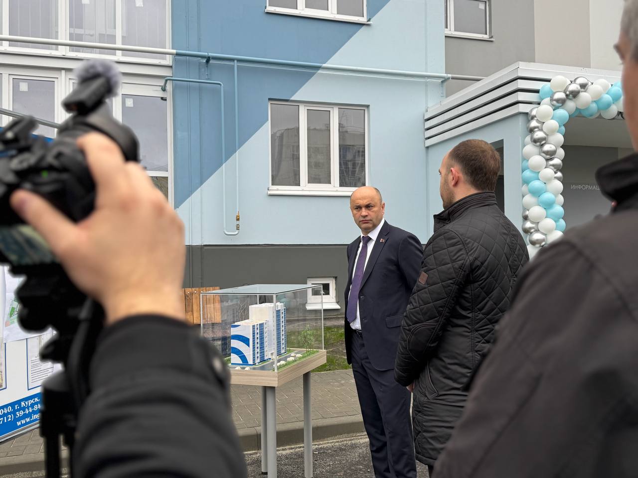 Курскую область с рабочим визитом посетила делегация Республики Беларусь во главе с Чрезвычайным и Полномочным Послом Республики Беларусь в РФ Александром Рогожником Курскую область с рабочим визитом посетила делегация Республики Беларусь во главе с Чрезвычайным и Полномочным Послом Республики Беларусь в РФ Александром Рогожником