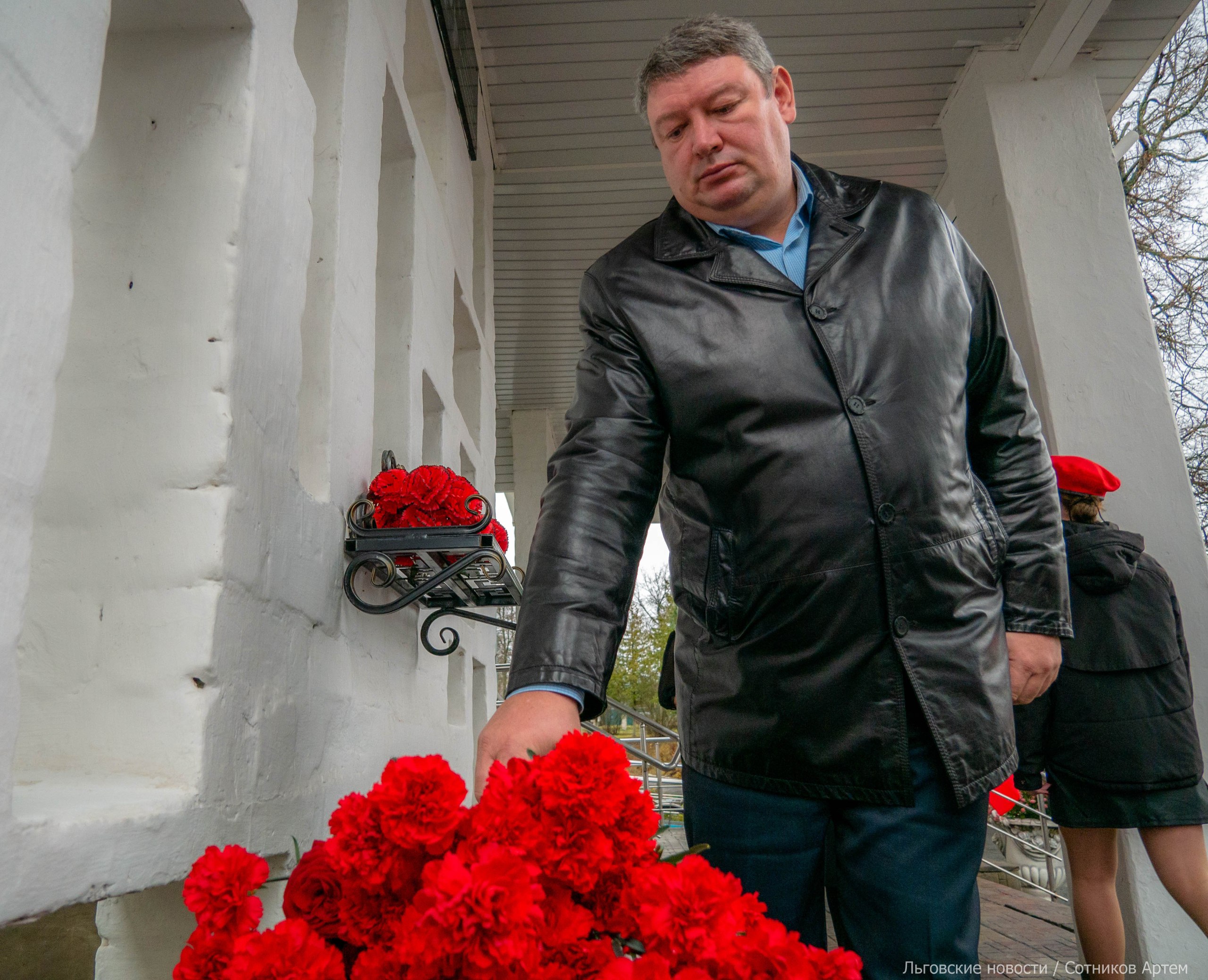 Герои в нашей памяти живут Герои в нашей памяти живут