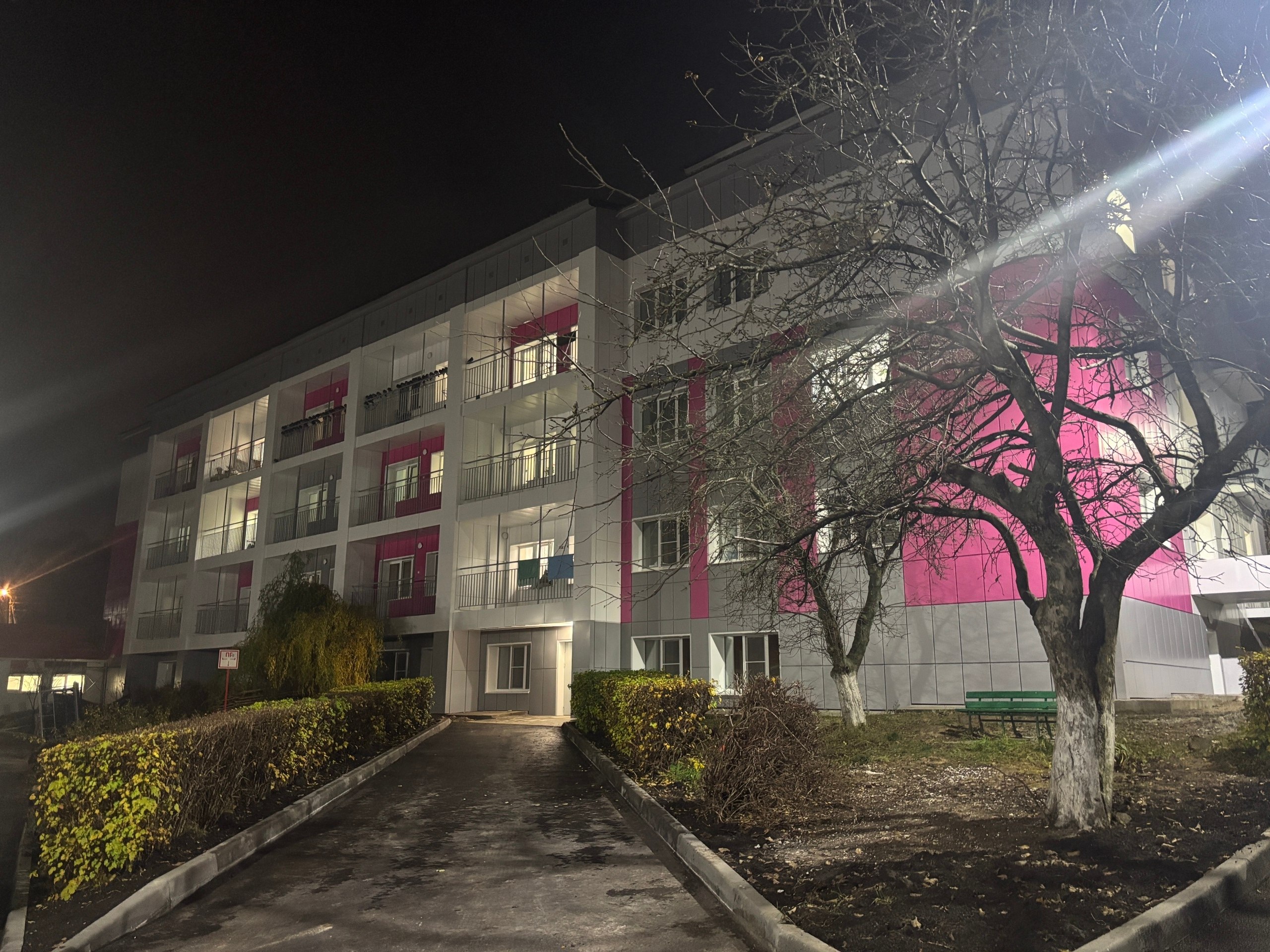 Среди организаций стационарного социального обслуживания, где в текущем году проводятся капитальные ремонты в ходе реализации национального проекта «Семья» – Курский дом социального обслуживания Среди организаций стационарного социального обслуживания, где в текущем году проводятся капитальные ремонты в ходе реализации национального проекта «Семья» – Курский дом социального обслуживания