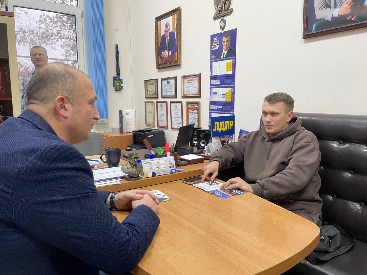 Алексей Томанов: Сегодня присоединился к Всероссийскому приёму граждан, который ежемесячно проводится депутатами по поручению Председателя ЛДПР Леонида Слуцкого Алексей Томанов: Сегодня присоединился к Всероссийскому приёму граждан, который ежемесячно проводится депутатами по поручению Председателя ЛДПР Леонида Слуцкого