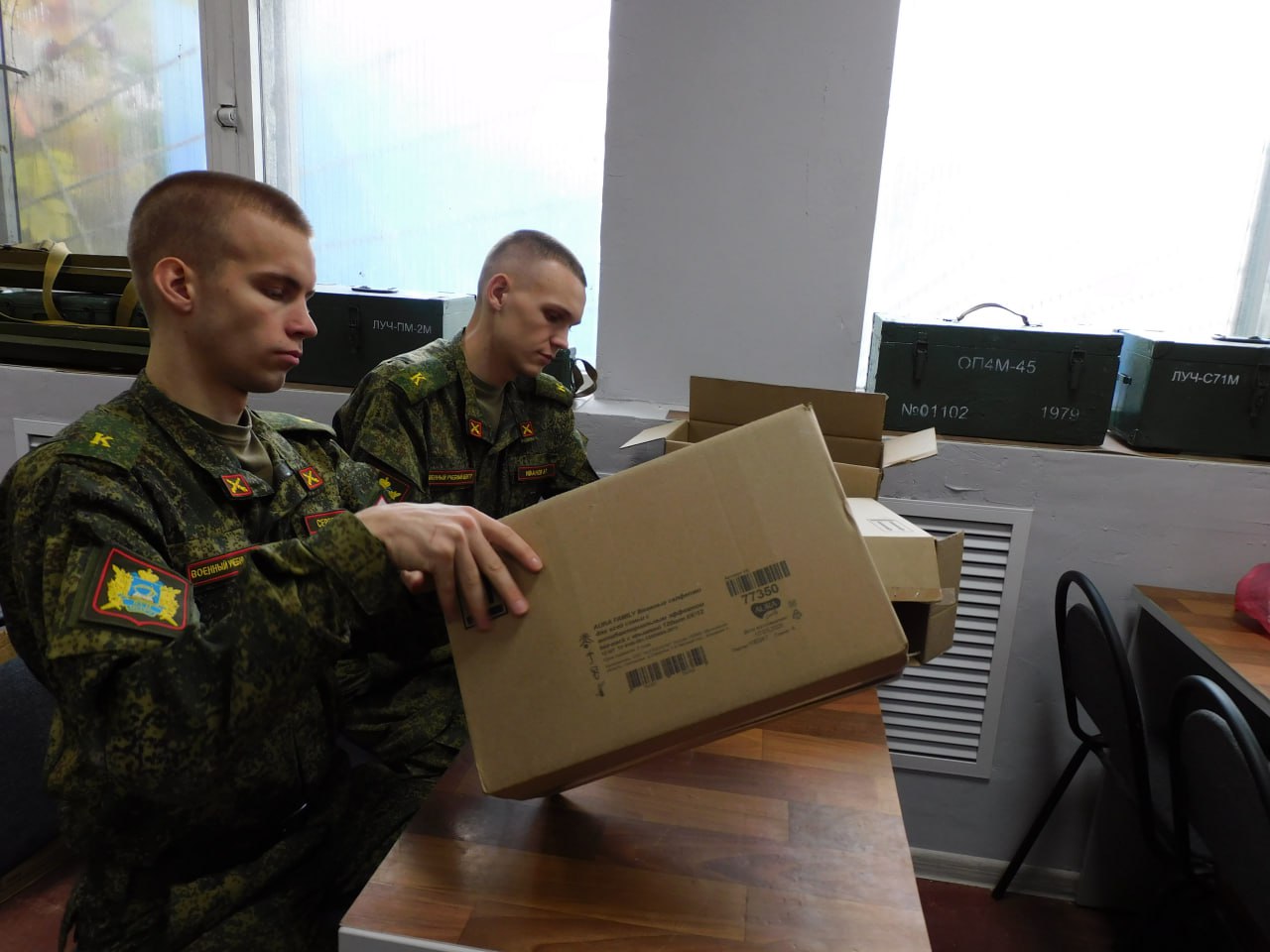 Студенты ЮЗГУ изготовили свечи для бойцов на передовой Студенты ЮЗГУ изготовили свечи для бойцов на передовой