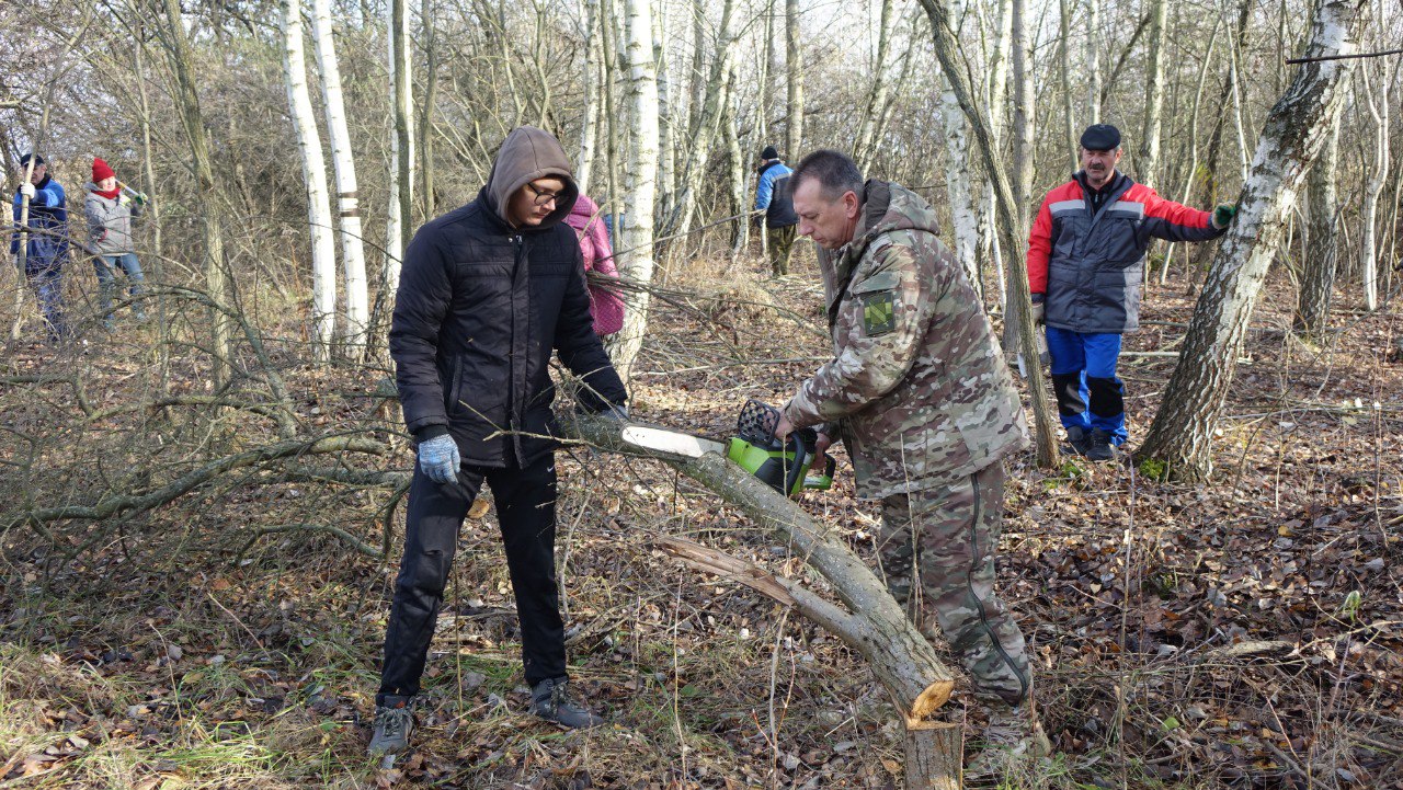 Игорь Корпунков: Проведение еженедельных субботников на территории, прилегающей к «Теплому берегу – 3.0», это не только прекрасный способ навести здесь порядок, но и поднять настроение, размяться на свежем воздухе! Игорь Корпунков: Проведение еженедельных субботников на территории, прилегающей к «Теплому берегу – 3.0», это не только прекрасный способ навести здесь порядок, но и поднять настроение, размяться на свежем воздухе!