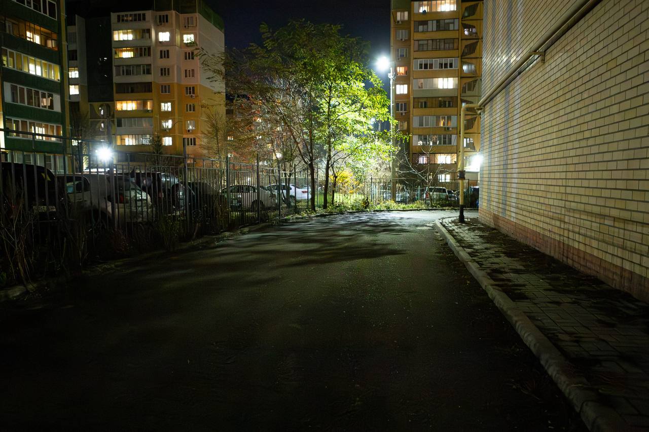 Глава Курска Евгений Маслов встретился с жителями дома по улице Майский бульвар, 9 Глава Курска Евгений Маслов встретился с жителями дома по улице Майский бульвар, 9