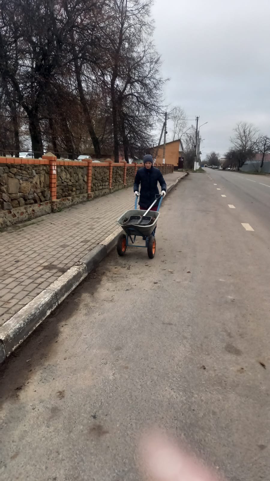В пятницу, сотрудники администрации Свободинского сельсовета провели традиционный санитарный день В пятницу, сотрудники администрации Свободинского сельсовета провели традиционный санитарный день