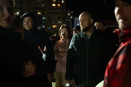 Глава Курска Евгений Маслов встретился с жителями дома по улице Майский бульвар, 9